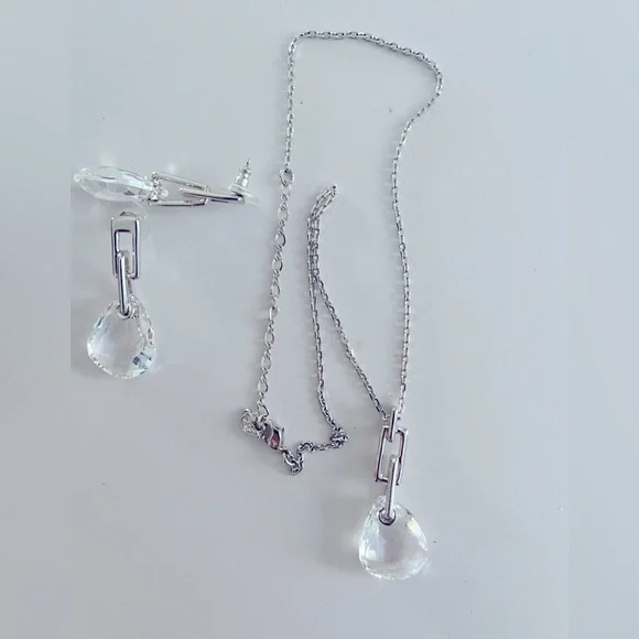 Rare Modern Swarovski Crystal Set - Picture 2 of 8